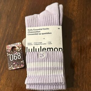 068, NWT lululemon athletica Light Purple Daily Essential Socks